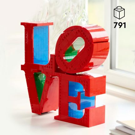 LEGO® Art: LOVE (31214) - Image 3