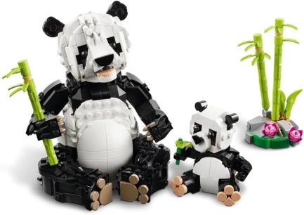 LEGO® Creator: Wild Animals: Panda Family (31165) - Image 4