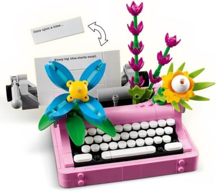 LEGO® Creator: Typewriter with Flowers (31169) - Image 4