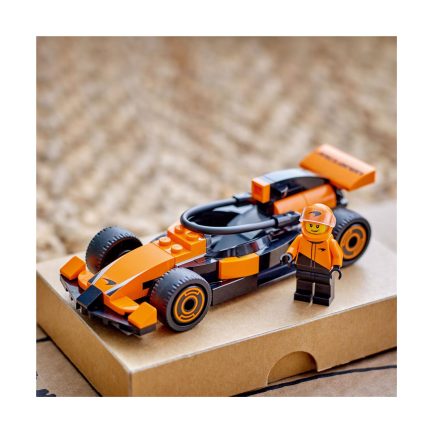 LEGO® City: F1® Driver with McLaren Race Car (60442) - Image 6