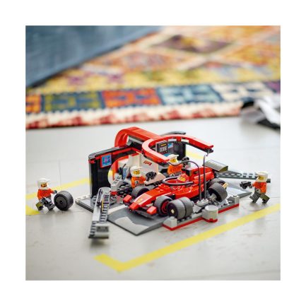 LEGO® City: F1® Pit Stop & Pit Crew with Ferrari Car (60443) - Image 6