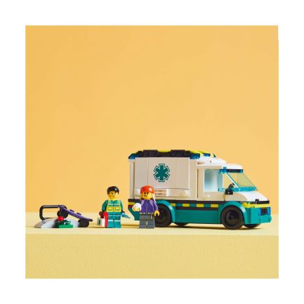 LEGO® City: Emergency Ambulance (60451) - Image 6