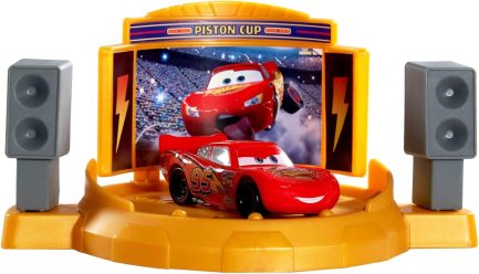 Mattel Disney: Cars Lightning McQueen - Piston Cup Launching Playset (JDJ02) - Image 5