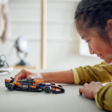 LEGO® Speed Champions: Mclaren F1® Team Mcl38 Race Car 269τμχ (77251) - Image 2